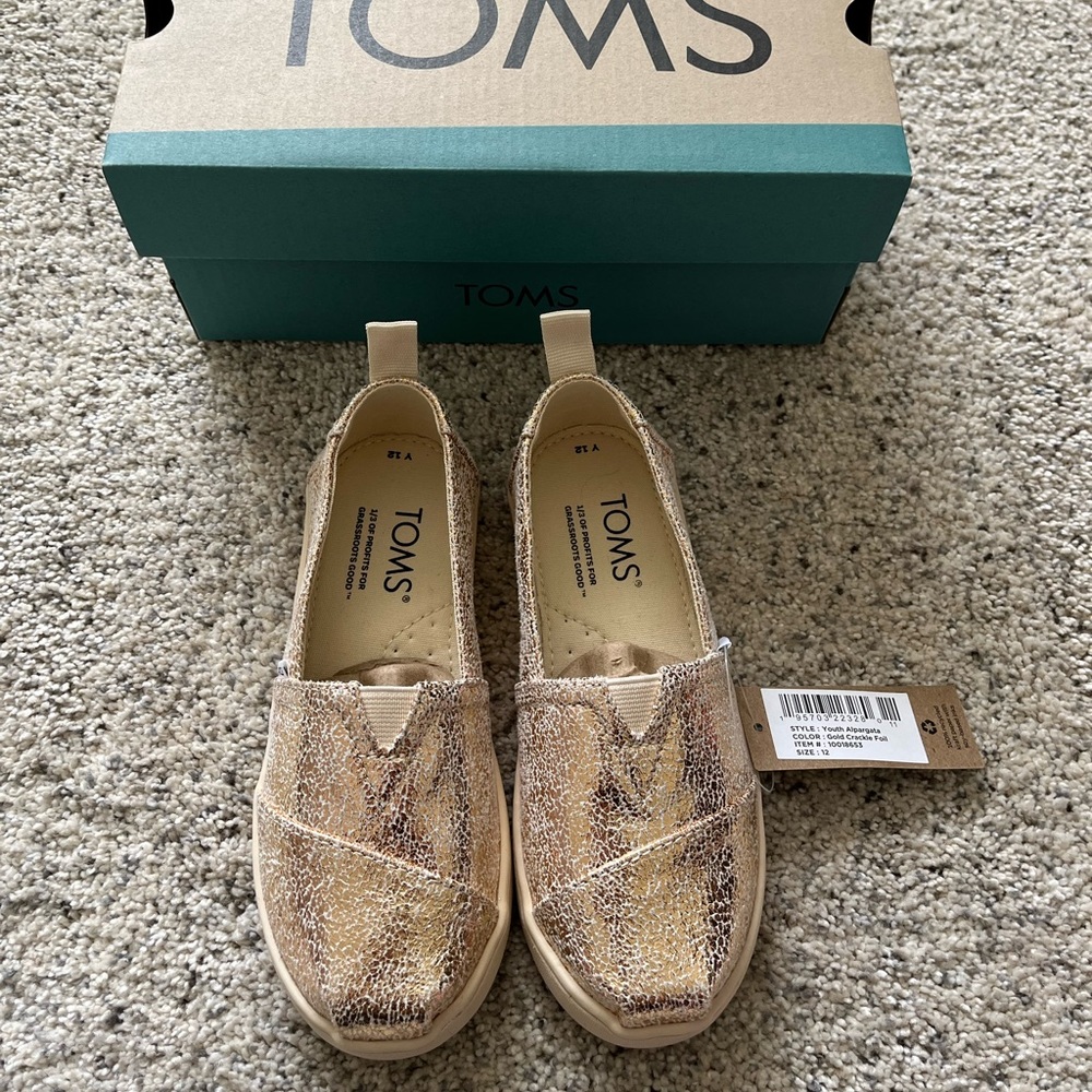 NWT TOMS Gold Crackle Youth Alpargata, Size 12